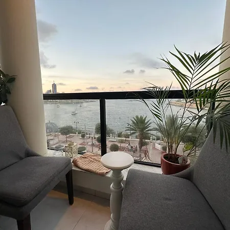 Seafront Spacious Family With Balcony Apartamento *