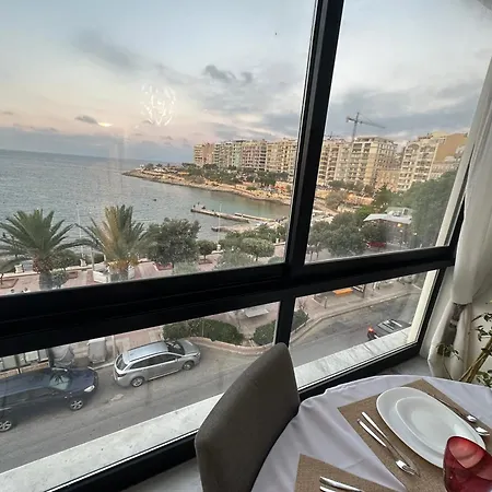 Seafront Spacious Family With Balcony *
