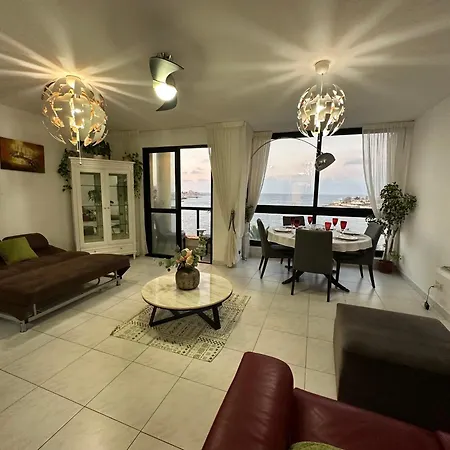 Seafront Spacious Family With Balcony Apartamento Sliema