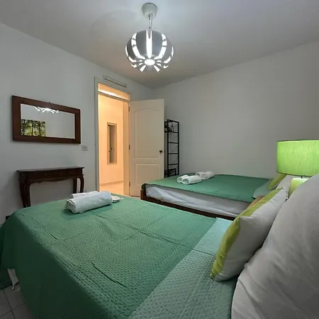 Apartamento Seafront Spacious Family With Balcony Sliema