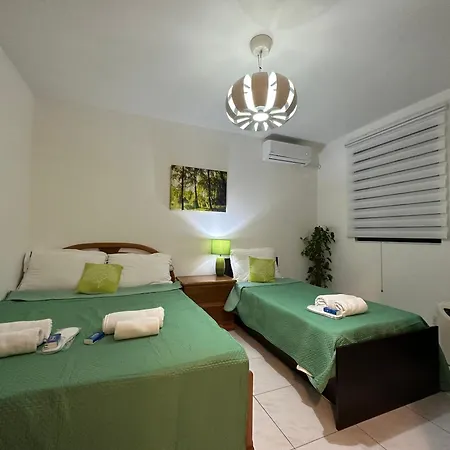Seafront Spacious Family With Balcony Sliema